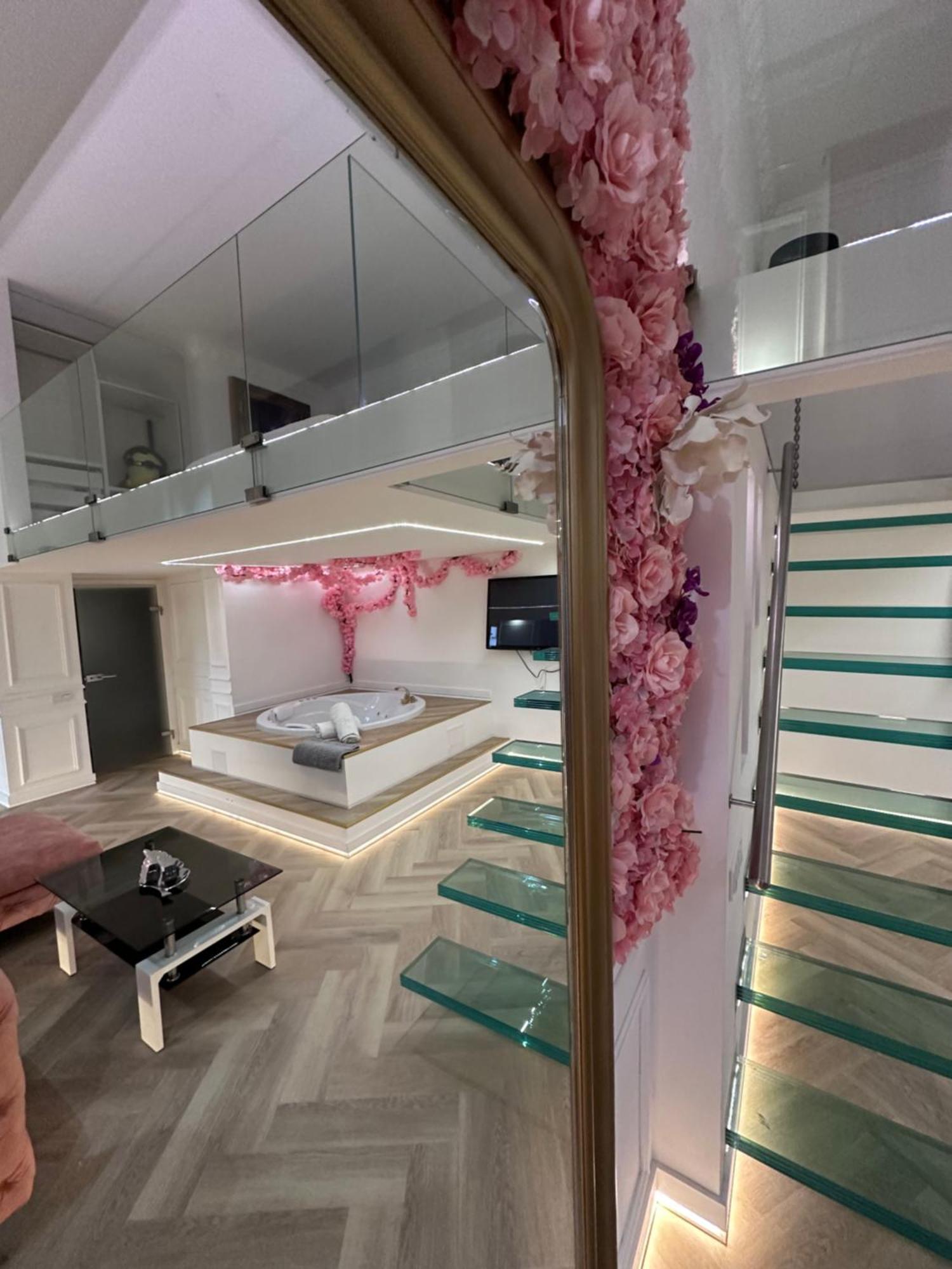 Jacuzzi Opera Suite Budapest Exteriör bild